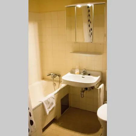 F Apartment *