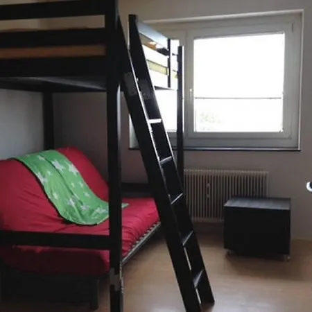 Apartament F *