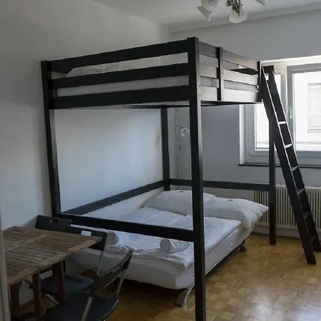 F Apartment *